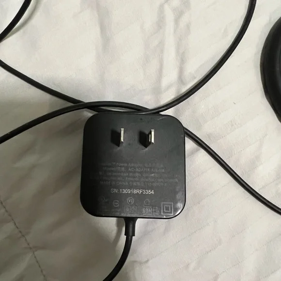 Mophie Wireless Charger - Picture 2 of 4